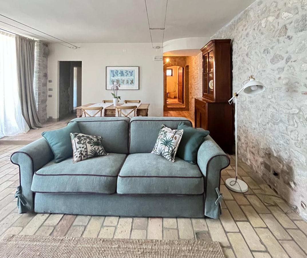 Le Mansarine Charme B&B Castellaro  Bagian luar foto