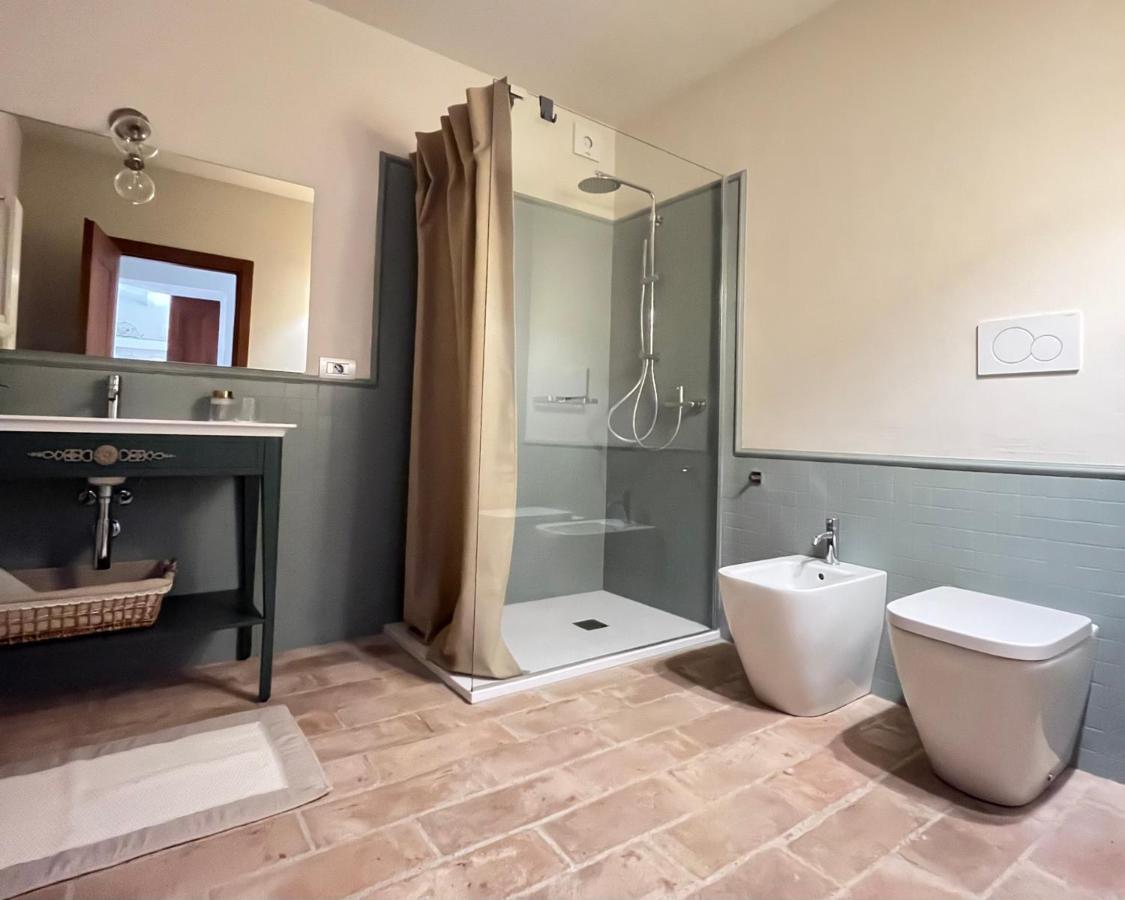 Le Mansarine Charme B&B Castellaro  Bagian luar foto