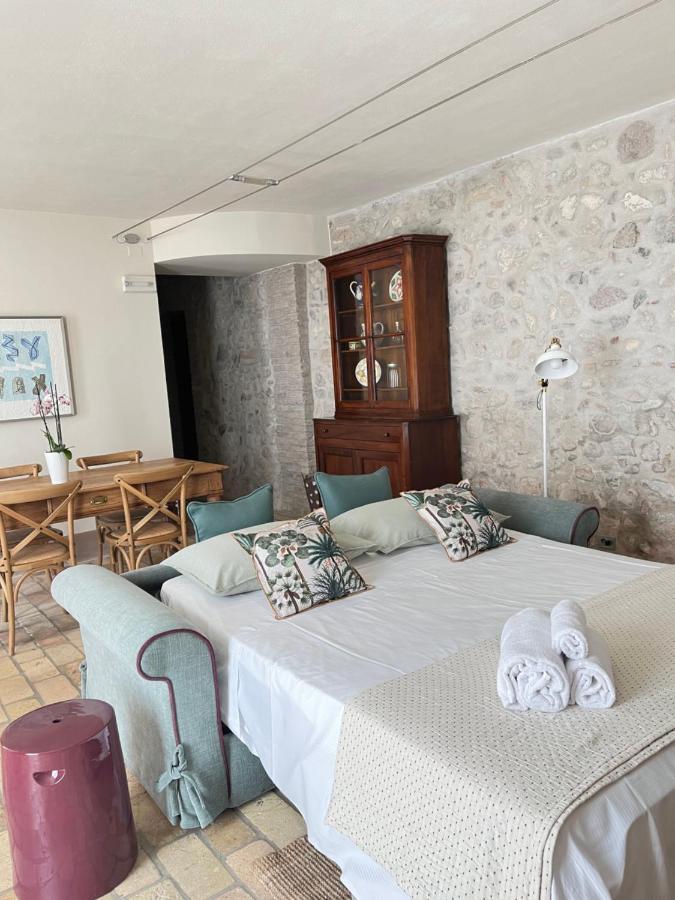 Le Mansarine Charme B&B Castellaro  Bagian luar foto