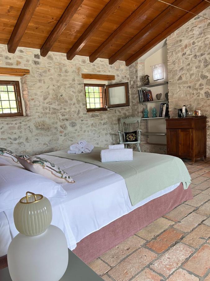 Le Mansarine Charme B&B Castellaro  Bagian luar foto