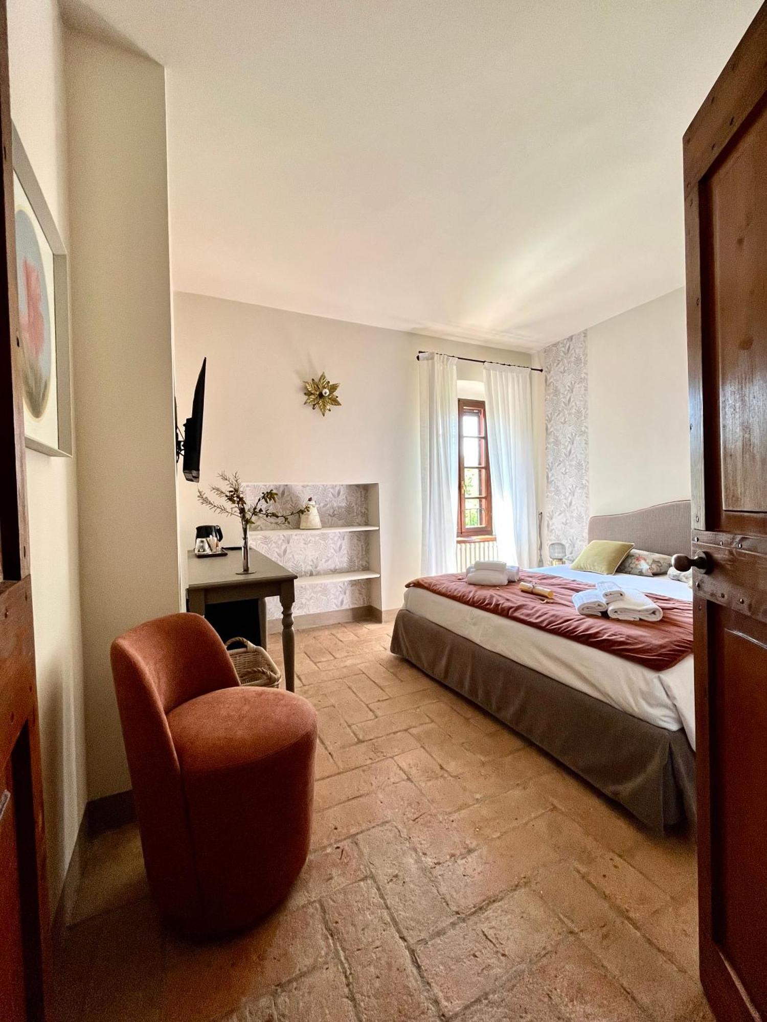 Le Mansarine Charme B&B Castellaro  Bagian luar foto